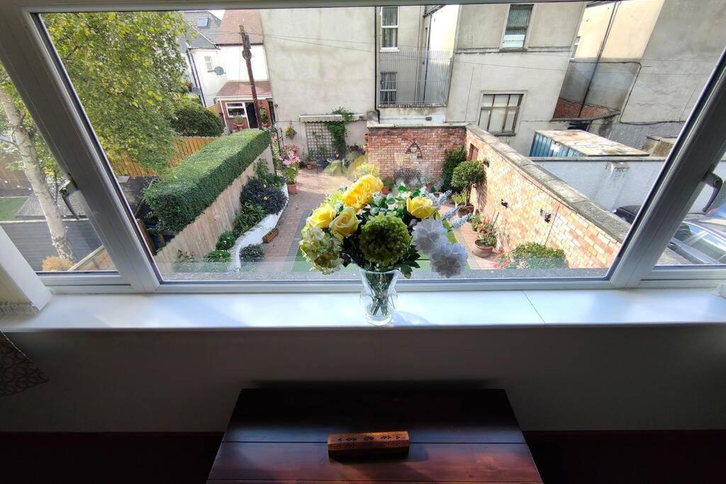 Bt 9 Granny Flat & Walled Garden ベルファスト エクステリア 写真